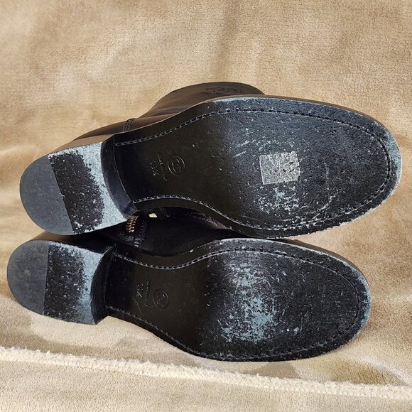 Chanel Mid-Calf Quilted Black Leather Boots, Authentic - Picture 6 of 12